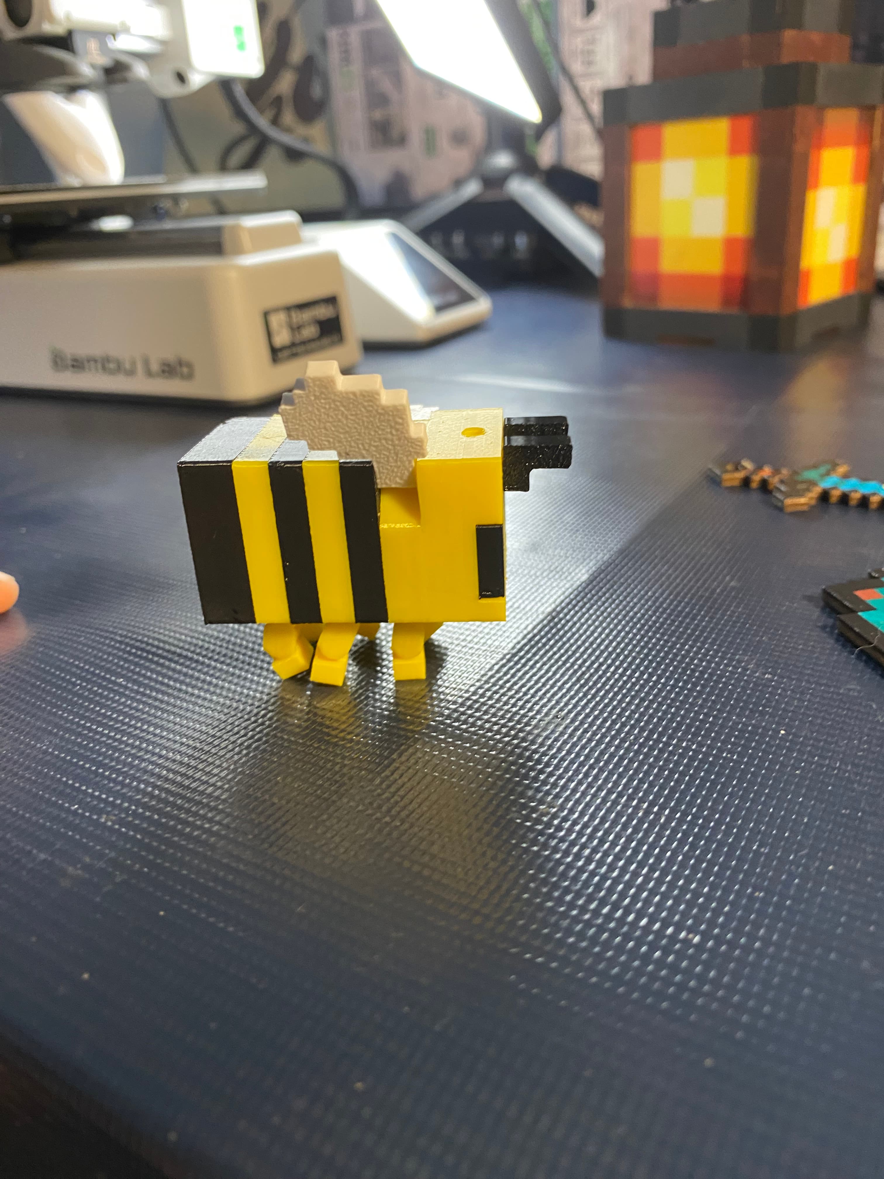 Mô hình ong minecraft — ảnh 2