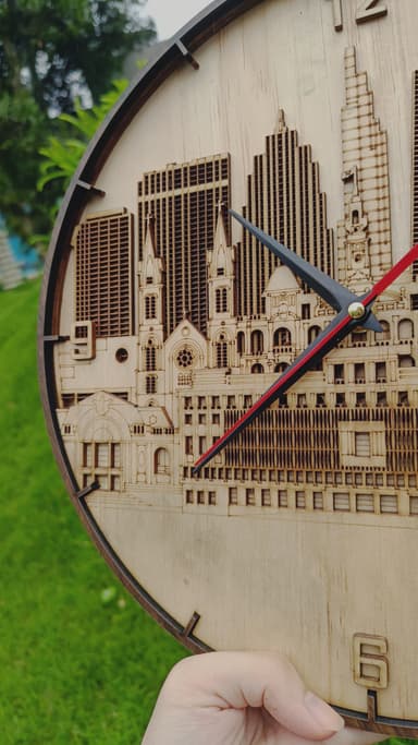 Đồng hồ gỗ custom nhiêu lớp 4