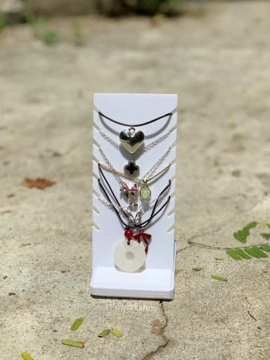 Giá treo dây chuyền 2
